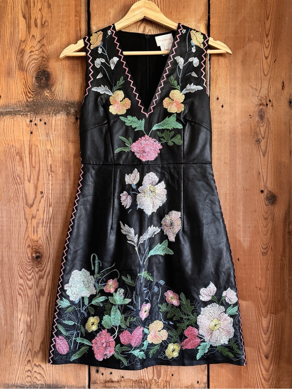 Sz 2 Foxie Dox Anthro Floral Embroidered Vegan Leather A Line Mini Dress EUC